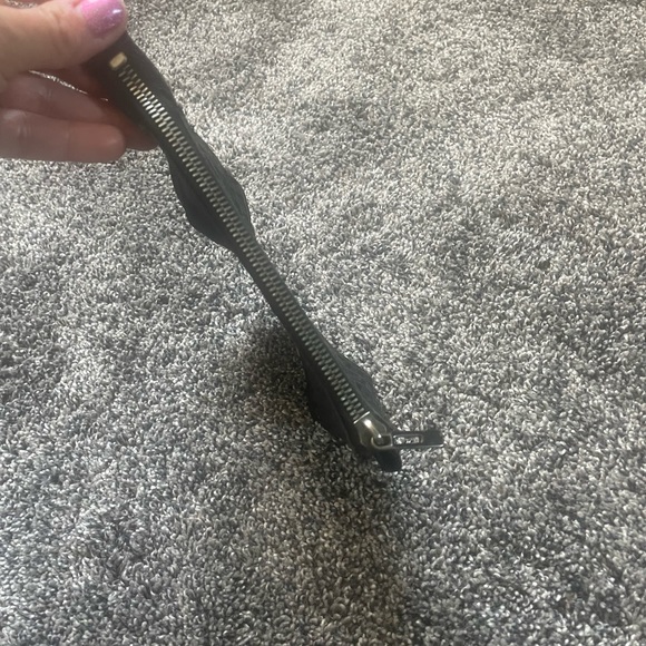 Vintage Fendi clutch - Picture 3 of 4